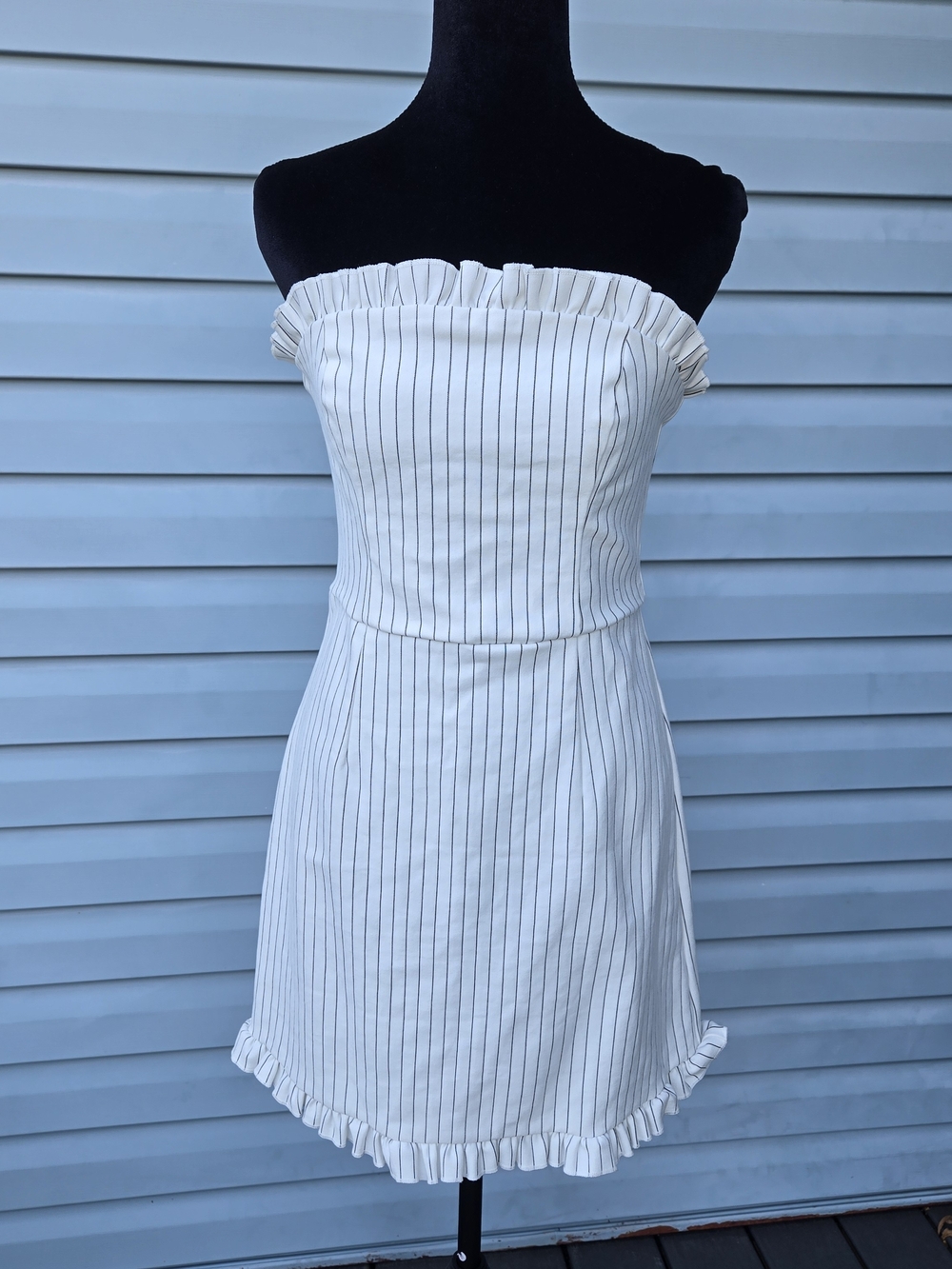 Lulus Little Lovely White Black Pinstripe Strapless Ruffle Mini Dress Medium
